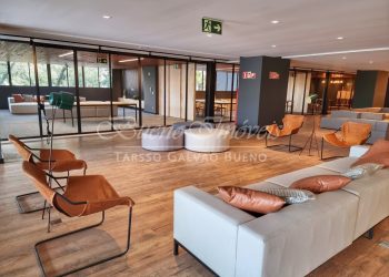 Apartamento à venda com 75m², 2 quartos, 1 suíte, 1 vaga no bairro Independência em Porto Alegre