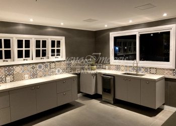 Casa Comercial à venda com 250m², 3 quartos, 1 suíte, 3 vagas no bairro Auxiliadora em Porto Alegre