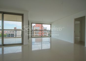 Apartamento à venda com 79m², 2 a 3 quartos, 1 a 3 suíte, 2 a 3 vagas no bairro Três Figueiras em Porto Alegre