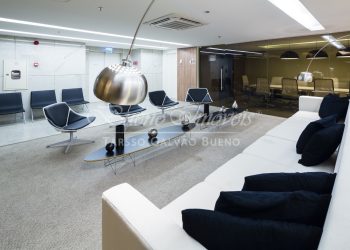 Sala Comercial à venda com 39m², 1 vaga no bairro Praia de Belas em Porto Alegre