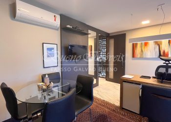 Sala Comercial à venda com 70m², 2 vagas no bairro Petrópolis em Porto Alegre