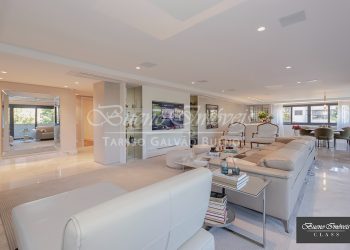 Apartamento à venda com 308m², 3 suítes, 4 vagas no bairro Bela Vista em Porto Alegre