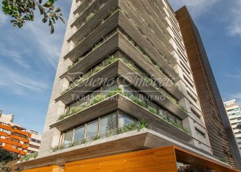 Apartamento à venda com 251m², 3 quartos, 3 suítes, 3 vagas no bairro Auxiliadora em Porto Alegre