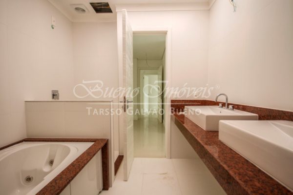 Apartamento à venda com 79m², 2 a 3 quartos, 1 a 3 suíte, 2 a 3 vagas no bairro Três Figueiras em Porto Alegre - Foto 11