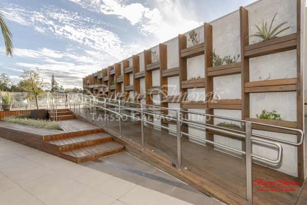 Apartamento à venda com 70m², 2 quartos, 1 suíte, 2 vagas no bairro Jardim do Salso em Porto Alegre - Foto 2