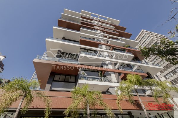 Apartamento à venda com 241m², 3 suítes, 3 vagas no bairro Petrópolis em Porto Alegre - Foto 2