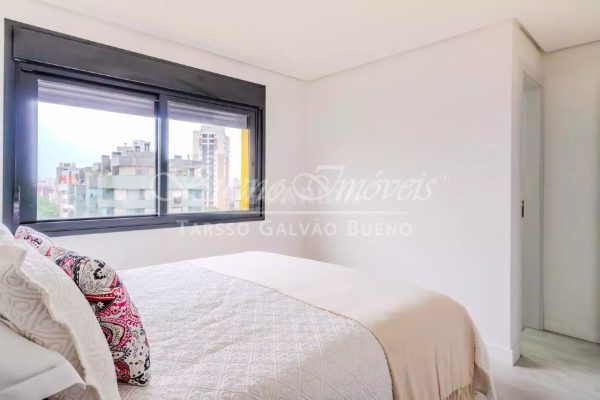 Alugueis à venda com 70m², 2 quartos, 1 suíte, 2 vagas no bairro Menino Deus em Porto Alegre - Foto 9