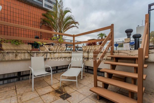 Alugueis à venda com 266m², 4 quartos, 1 suíte, 2 vagas no bairro Petrópolis em Porto Alegre - Foto 8