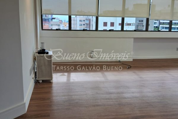 Sala Comercial à venda com 163m² no bairro Moinhos de Vento em Porto Alegre - Foto 3