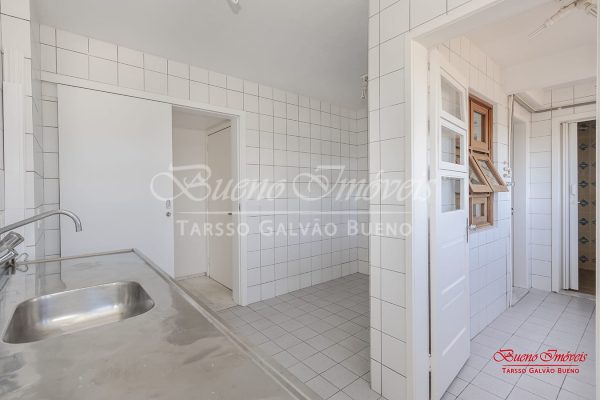 Apartamento à venda com 112m², 3 quartos, 1 suíte, 1 vaga no bairro Higienópolis em Porto Alegre - Foto 2