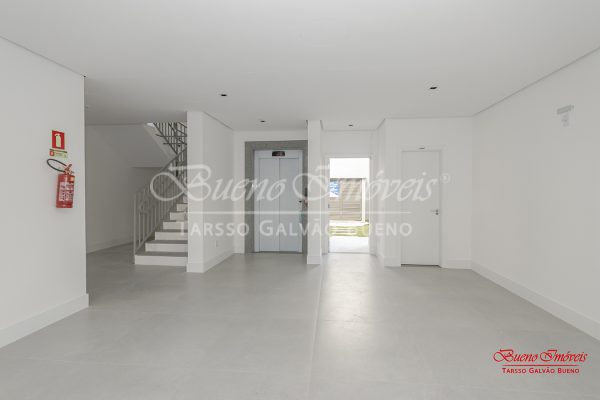 Apartamento à venda com 70m², 2 quartos, 1 suíte, 2 vagas no bairro Chácara das Pedras em Porto Alegre - Foto 17