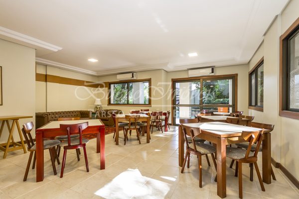 Apartamento à venda com 149m², 3 quartos, 1 suíte, 2 vagas no bairro Rio Branco em Porto Alegre - Foto 2