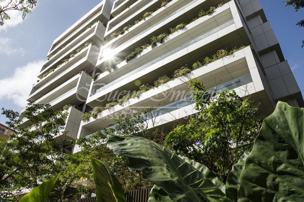 Apartamento à venda com 388m², 3 quartos, 3 suítes, 4 vagas no bairro Moinhos de Vento em Porto Alegre - Foto 3