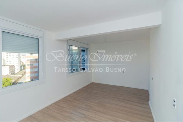 Apartamento à venda com 186m², 3 quartos, 1 suíte no bairro Centro Histórico em Porto Alegre - Foto 15