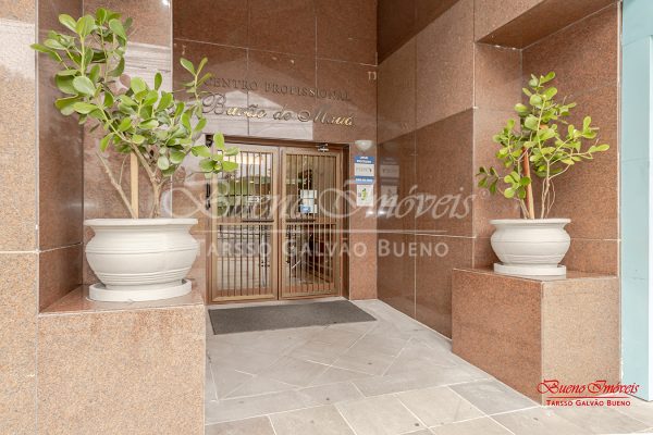 Apartamento à venda com 40m², 3 suítes, 1 vaga no bairro Praia de Belas em Porto Alegre - Foto 2