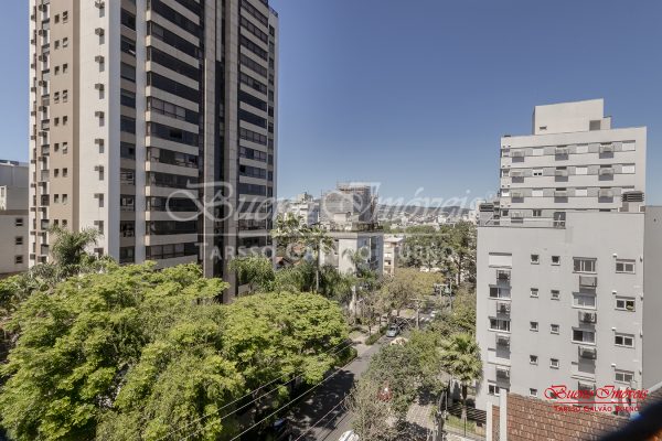 Apartamento à venda com 105m², 2 quartos, 1 suíte, 2 vagas no bairro Petrópolis em Porto Alegre - Foto 11