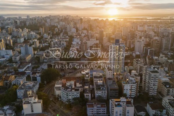 Apartamento à venda com 159m², 3 quartos, 3 suítes, 1 a 2 vaga no bairro Auxiliadora em Porto Alegre - Foto 3