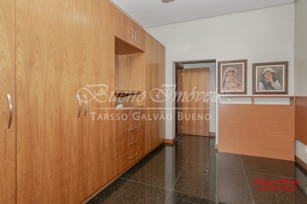 Casa/Sobrado à venda com 360m², 4 suítes, 5 vagas no bairro Cristal em Porto Alegre - Foto 14