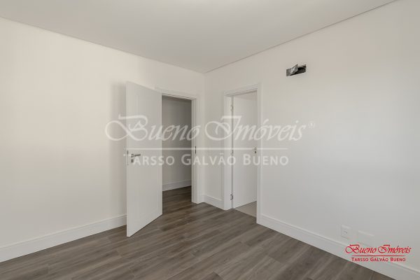 Apartamento à venda com 241m², 3 suítes, 3 vagas no bairro Petrópolis em Porto Alegre - Foto 4