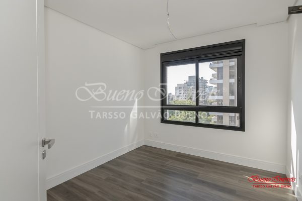 Apartamento à venda com 218m², 3 quartos, 3 suítes, 3 vagas no bairro Petrópolis em Porto Alegre - Foto 8