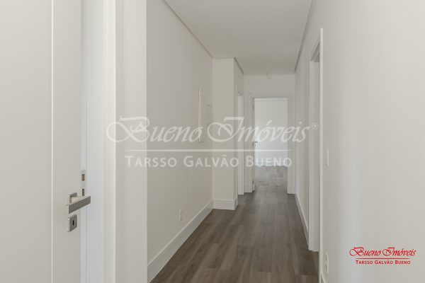 Apartamento à venda com 218m², 3 quartos, 3 suítes, 3 vagas no bairro Petrópolis em Porto Alegre - Foto 9