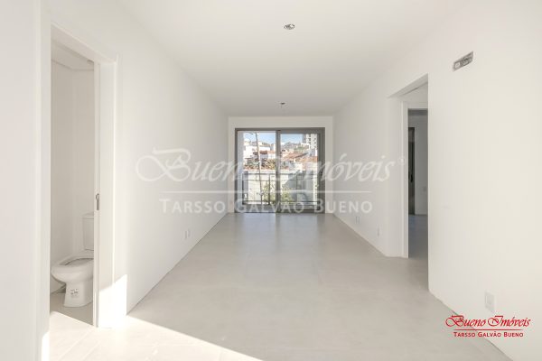 Apartamento à venda com 70m², 2 quartos, 1 suíte, 2 vagas no bairro Chácara das Pedras em Porto Alegre - Foto 3