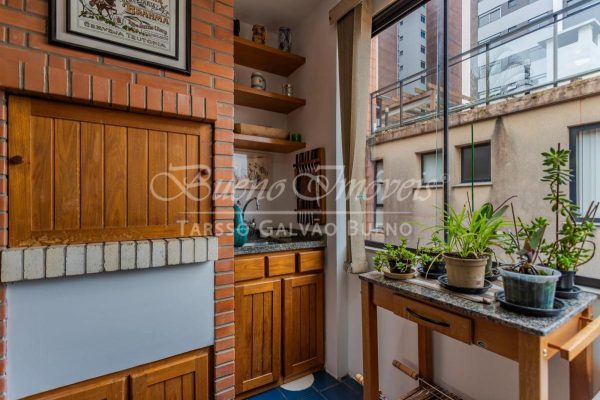 Alugueis à venda com 266m², 4 quartos, 1 suíte, 2 vagas no bairro Petrópolis em Porto Alegre - Foto 14