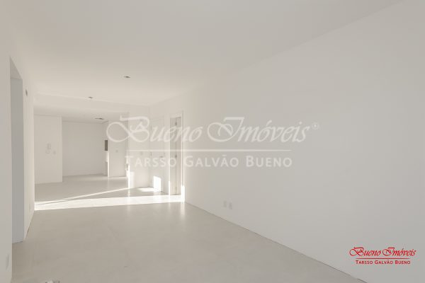 Apartamento à venda com 70m², 2 quartos, 1 suíte, 2 vagas no bairro Chácara das Pedras em Porto Alegre - Foto 8