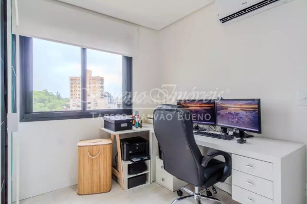 Apartamento à venda com 70m², 2 quartos, 1 suíte, 2 vagas no bairro Menino Deus em Porto Alegre - Foto 2