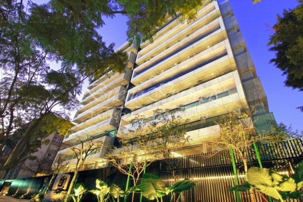 Apartamento à venda com 388m², 3 quartos, 3 suítes, 4 vagas no bairro Moinhos de Vento em Porto Alegre - Foto 5