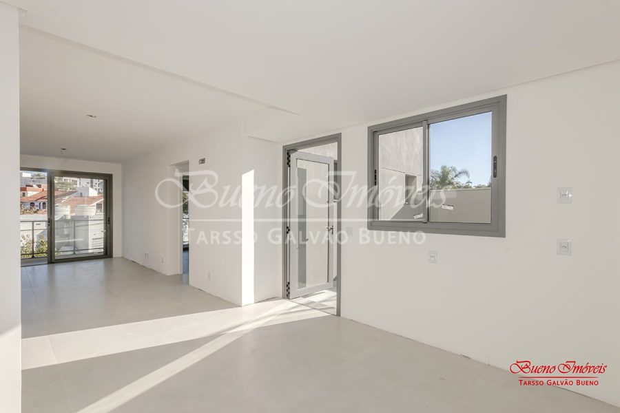 Apartamento à venda com 70m², 2 quartos, 1 suíte, 2 vagas no bairro Chácara das Pedras em Porto Alegre - Foto 1